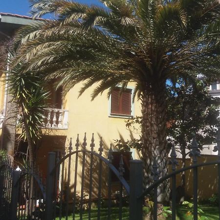 Hotel Valentina'S Garden House Triei Exterior foto